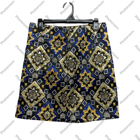 Loft size 6 Floral Patterned quilted Skirt - Blue and Gold hidden zipper - Picture 1 of 8